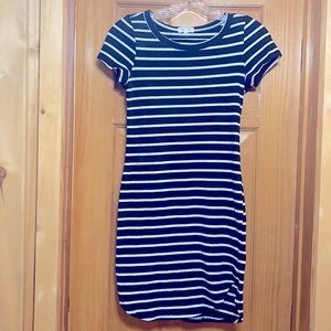 T-shirt dress! Black and white striped!